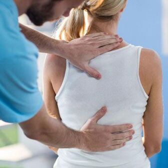 Správné držení těla jako prevence hrudní osteochondózy