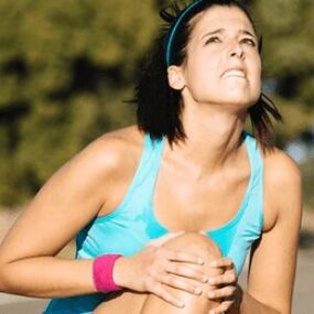 Bolest v kolenním kloubu s artrózou